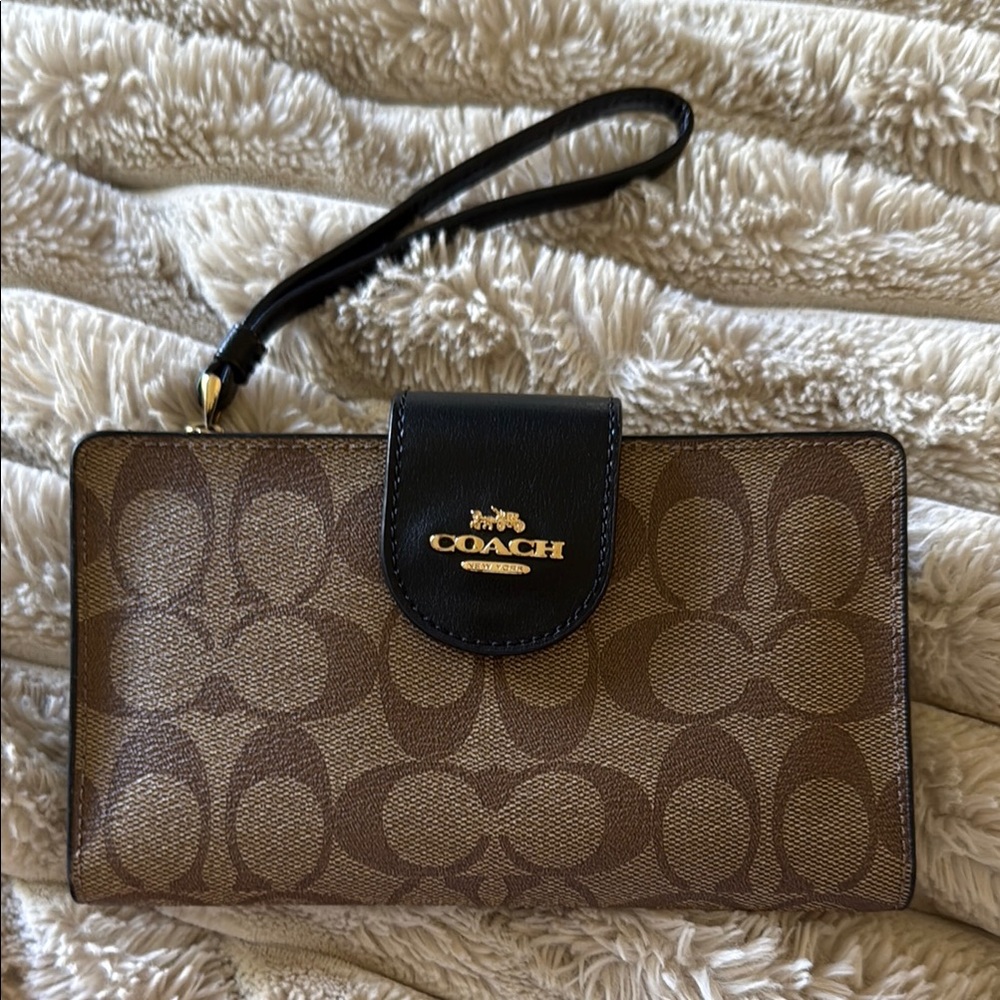 Coach Signature Tan and Black Wristlet